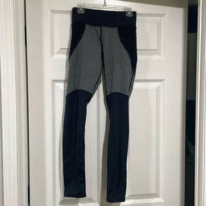 Michi leggings size small